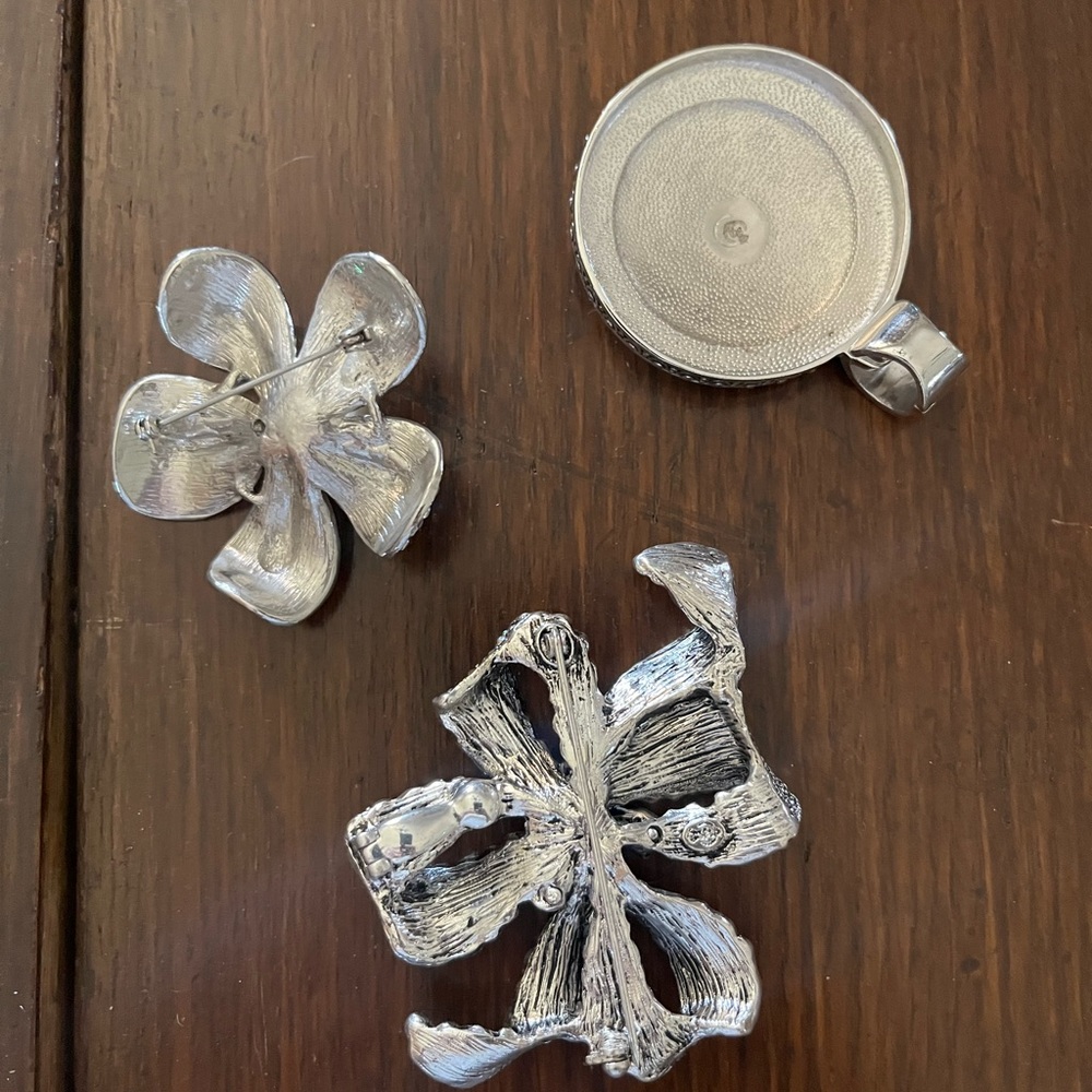 Pendants